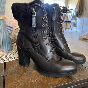 Johnston & Murphy size 6m boot black
